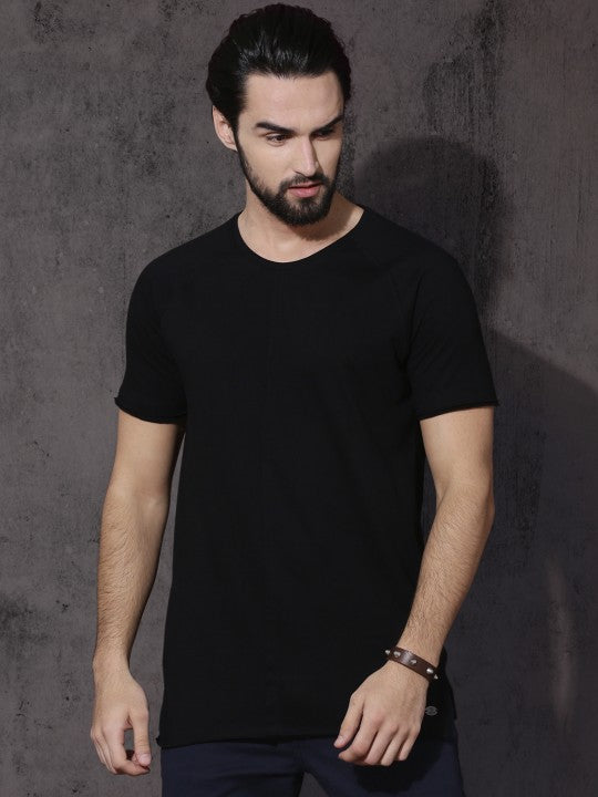 Roadster Men Black Solid Round Neck T-shirt
