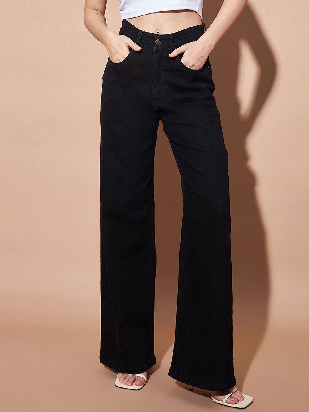 SASSAFRAS BASICS Women Straight Fit High-Rise Clean Look Heavy Fade Jeans