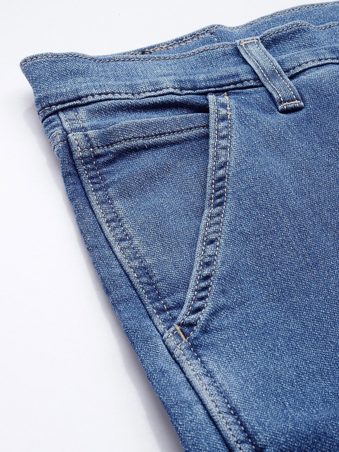 Levis Men 568 Loose Fit Stretchable Cargo Jeans