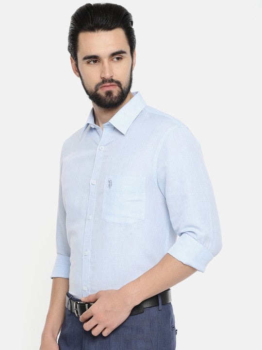 U.S. Polo Assn. Men Blue Tailored Fit Solid Formal Shirt