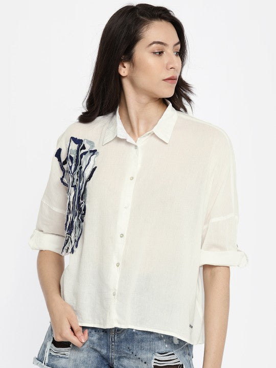Vero Moda Women White Regular Fit Self Design Casual Shirt
